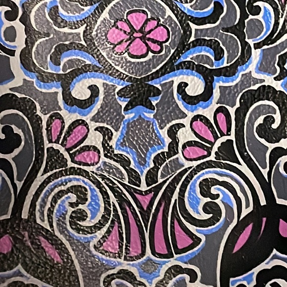 EUC Relic Psychedelic Print Vegan Leather Multi-Pocket Purse - Picture 7 of 15